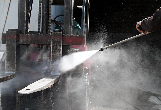 Best Commercial Building Pressure Washing  in Oakridge, OR